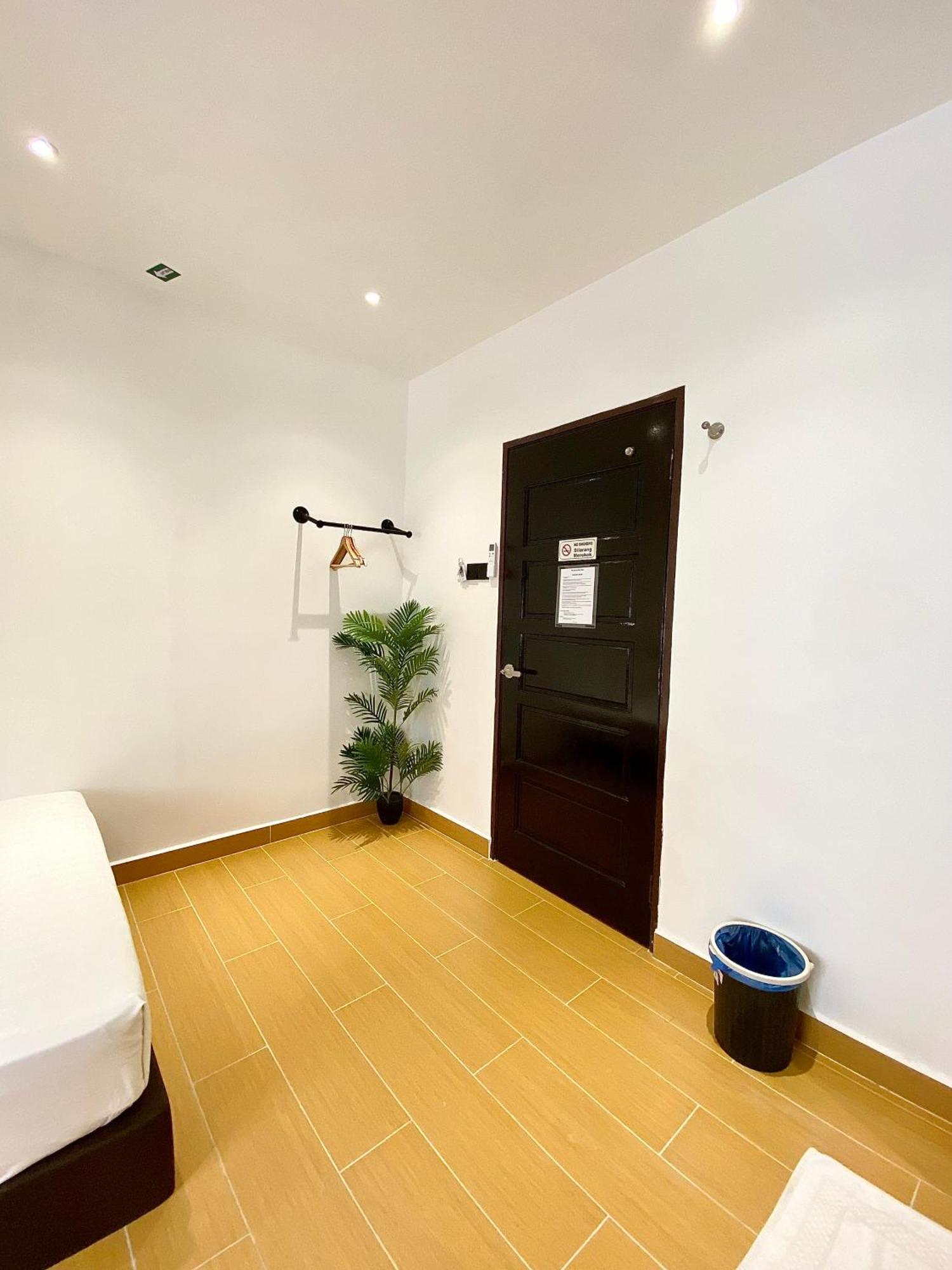 The 6N By Sky Hive Hotell George Town Eksteriør bilde