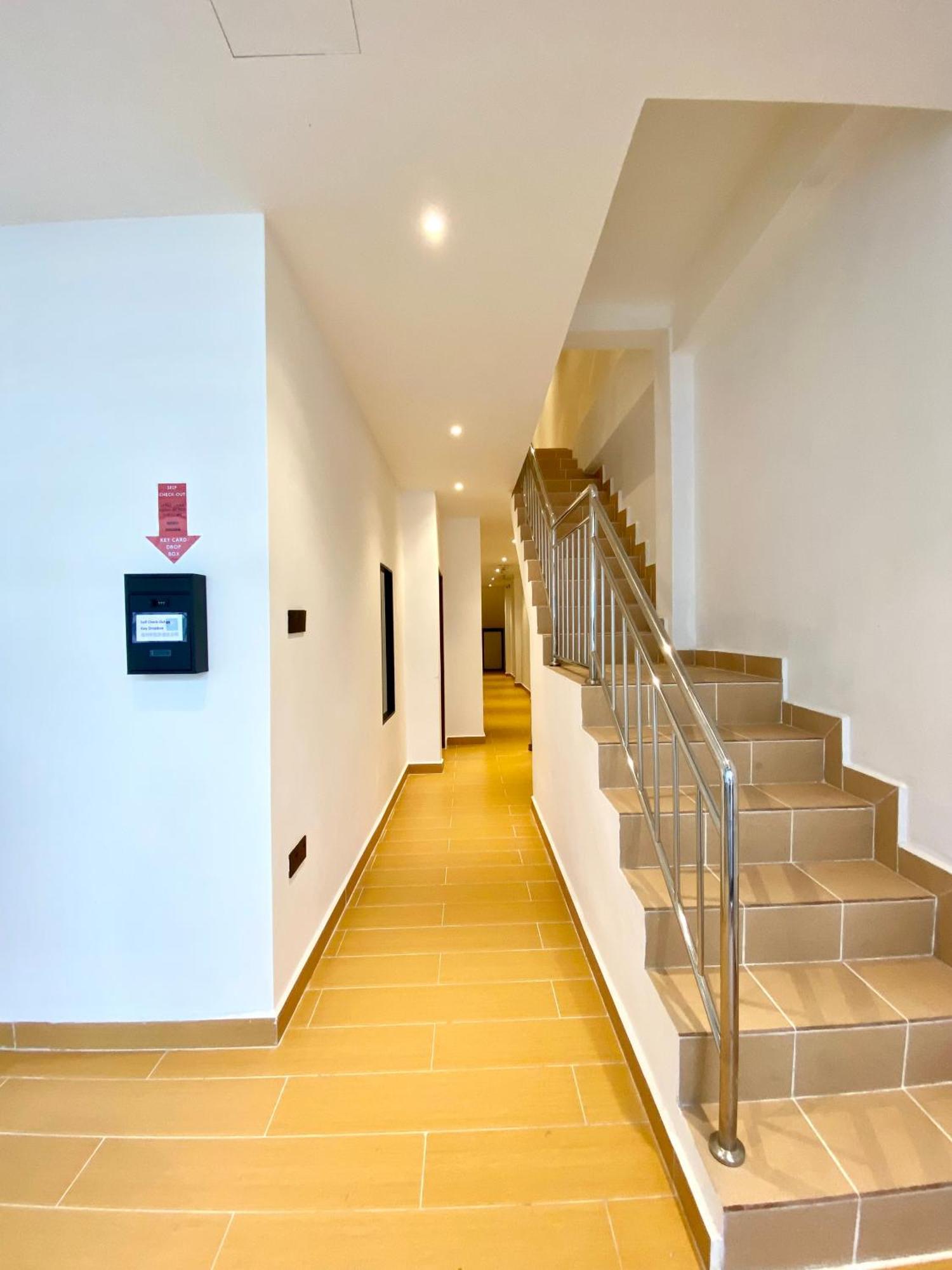 The 6N By Sky Hive Hotell George Town Eksteriør bilde
